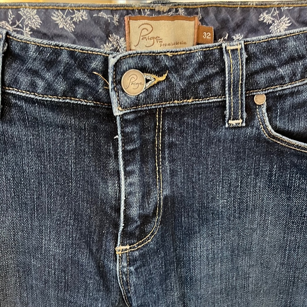 Paige size 32 Hollywood Hills classic rise bootcut